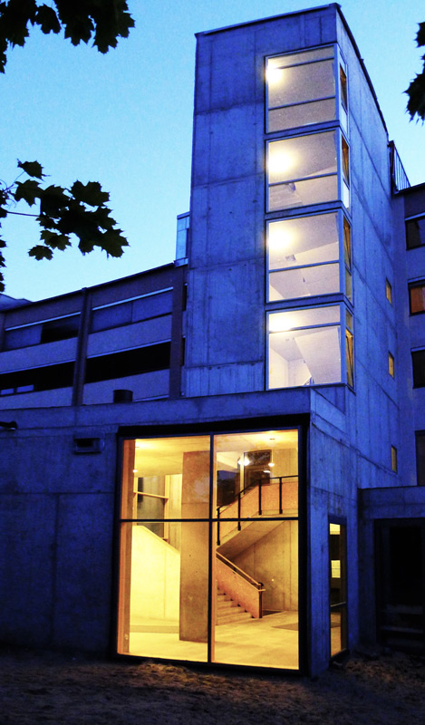 AHS-Anbau-Nachtansicht